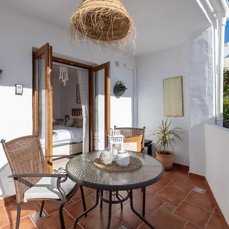 Capistrano Playa 111 Нерха